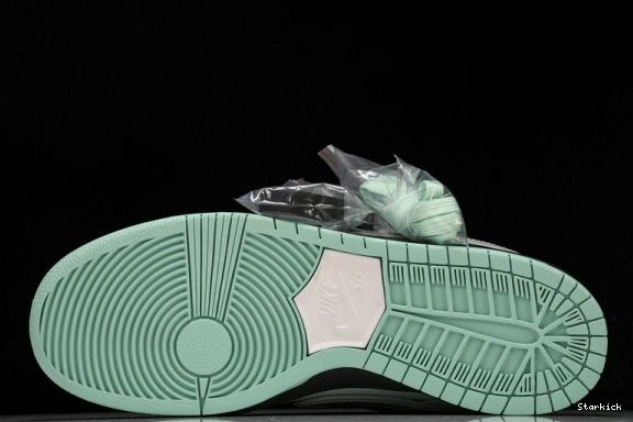 Low Nike Dunk Green Tiffany SB  BV1310-402 1221